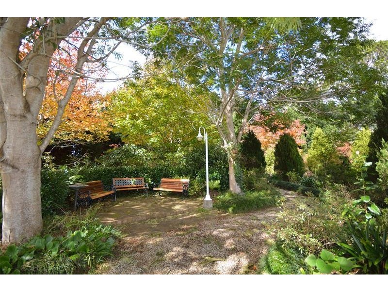 125  Eagle Heights Road, Tamborine Mountain QLD 4272