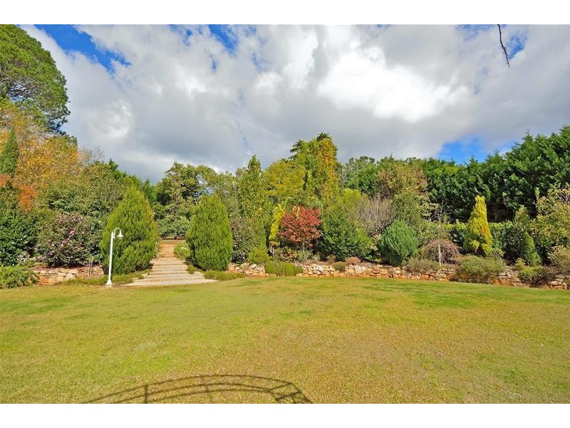 125  Eagle Heights Road, Tamborine Mountain QLD 4272