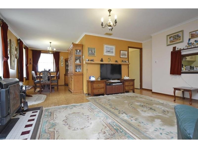 16 Orchis Drive, Tamborine Mountain QLD 4272