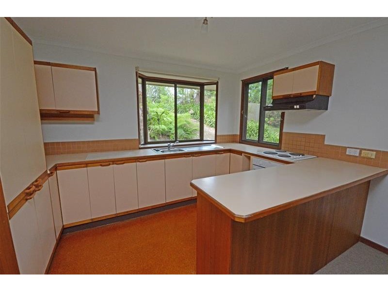 38 Kinabalu Drive, Tamborine Mountain QLD 4272