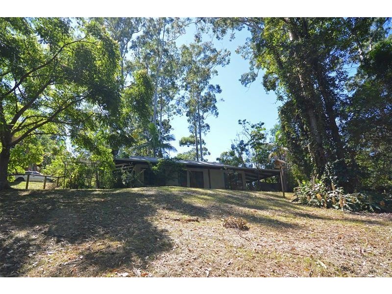 38 Kinabalu Drive, Tamborine Mountain QLD 4272