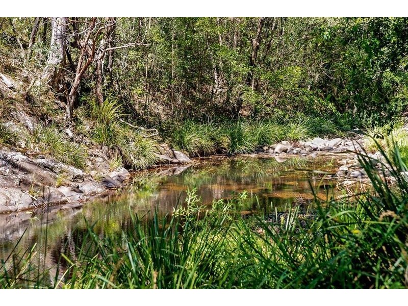 42 Welches Road, Wongawallan QLD 4210