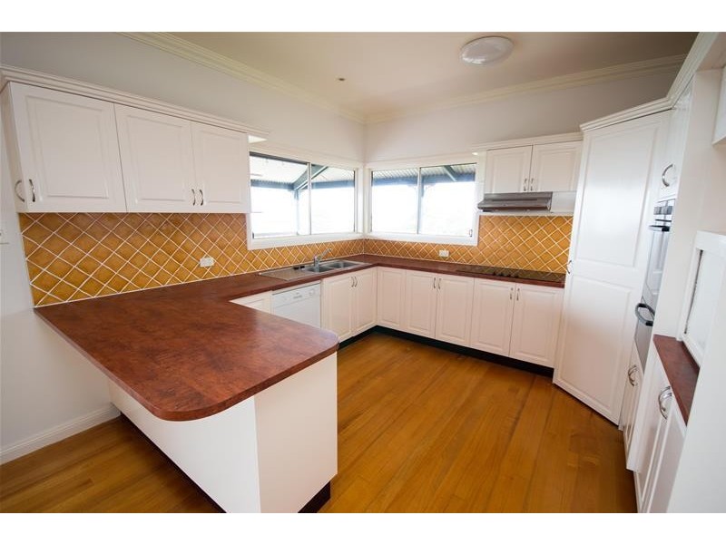 29 Witherby Cresent, Tamborine Mountain QLD 4272