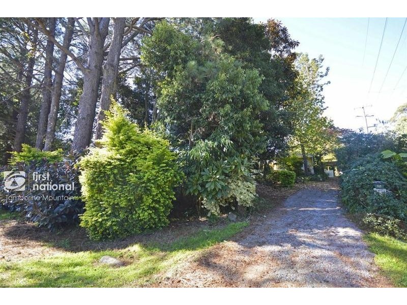 35 Ben Nevis Street, Tamborine Mountain QLD 4272