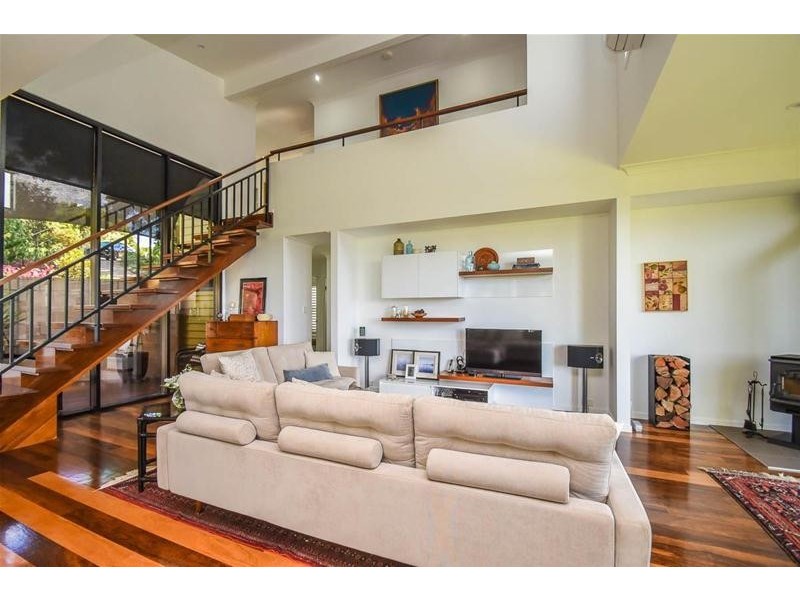 7 Cliff Way, Tamborine Mountain QLD 4272