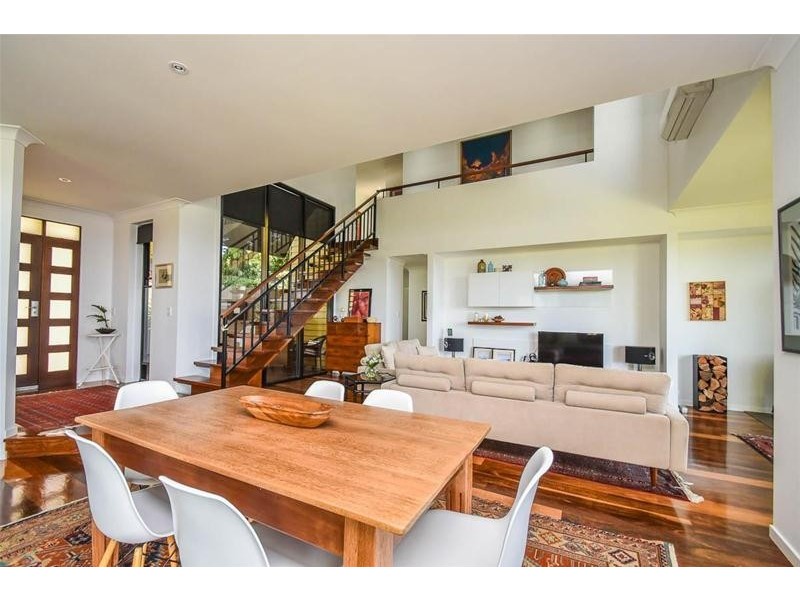 7 Cliff Way, Tamborine Mountain QLD 4272