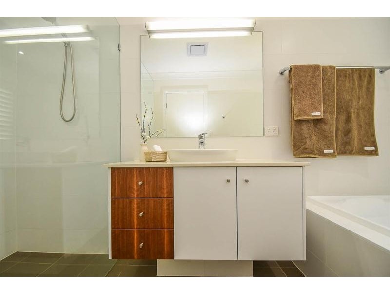 7 Cliff Way, Tamborine Mountain QLD 4272