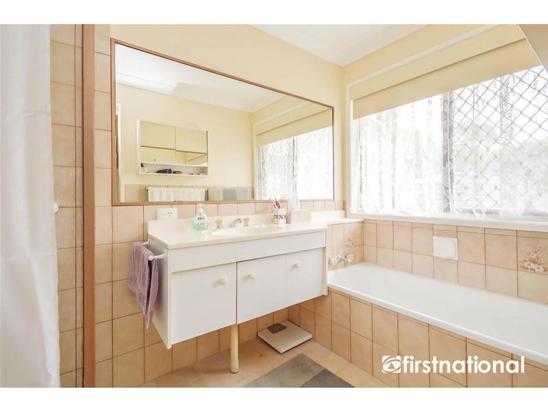 18 Magnetic Drive, Tamborine Mountain QLD 4272