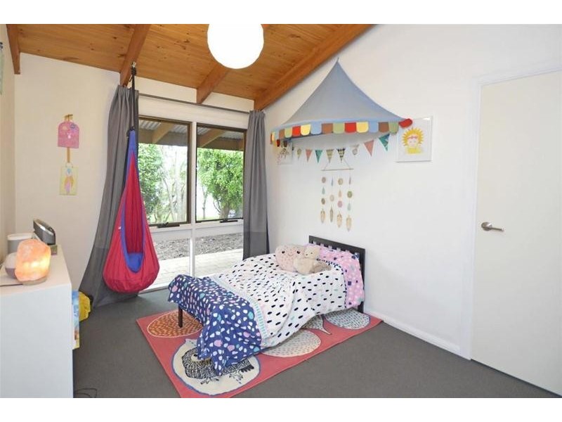 27 Ben Nevis Street, Tamborine Mountain QLD 4272