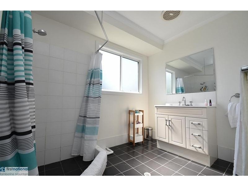 4 Hermon Road, Tamborine Mountain QLD 4272