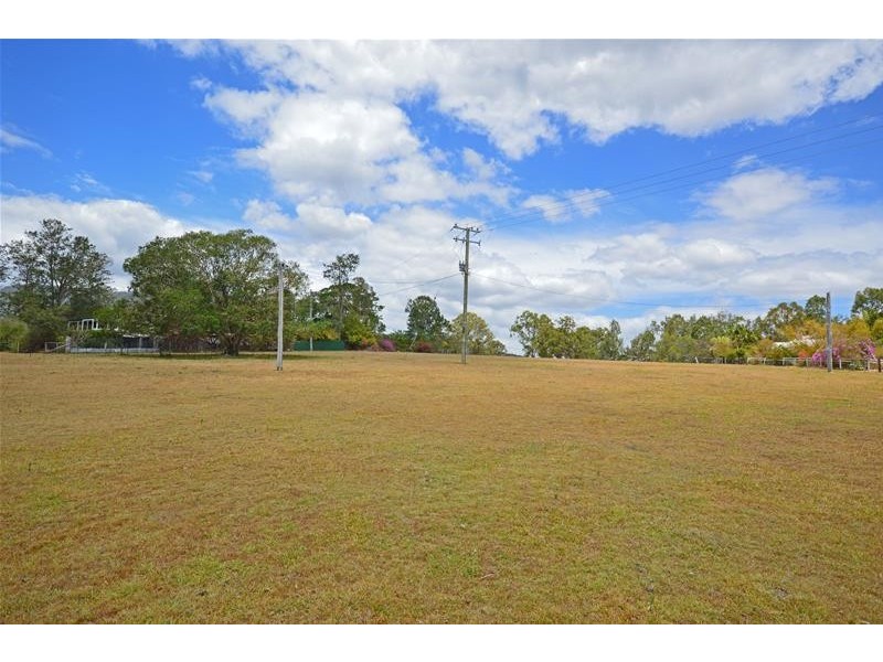 69 Hazel Road, Tamborine QLD 4270