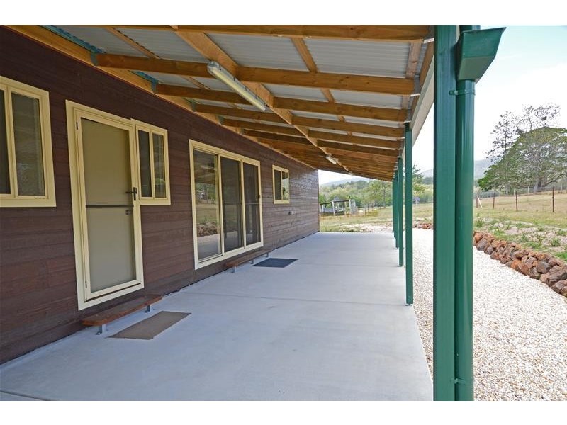 69 Hazel Road, Tamborine QLD 4270