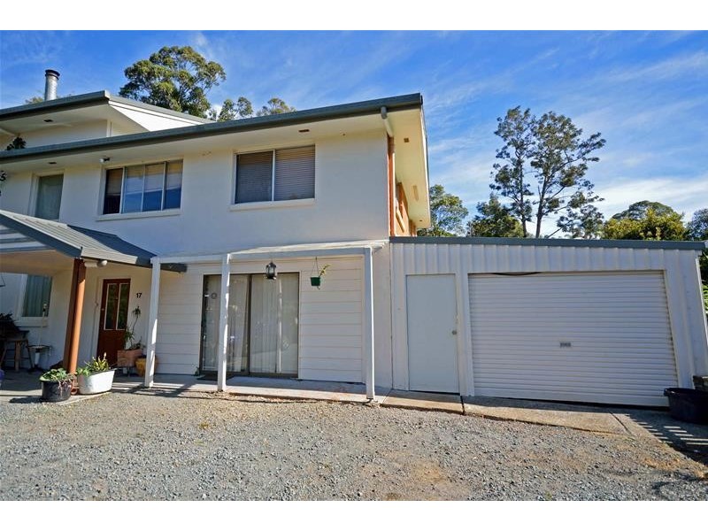 17  Kalmia Court, Tamborine Mountain QLD 4272