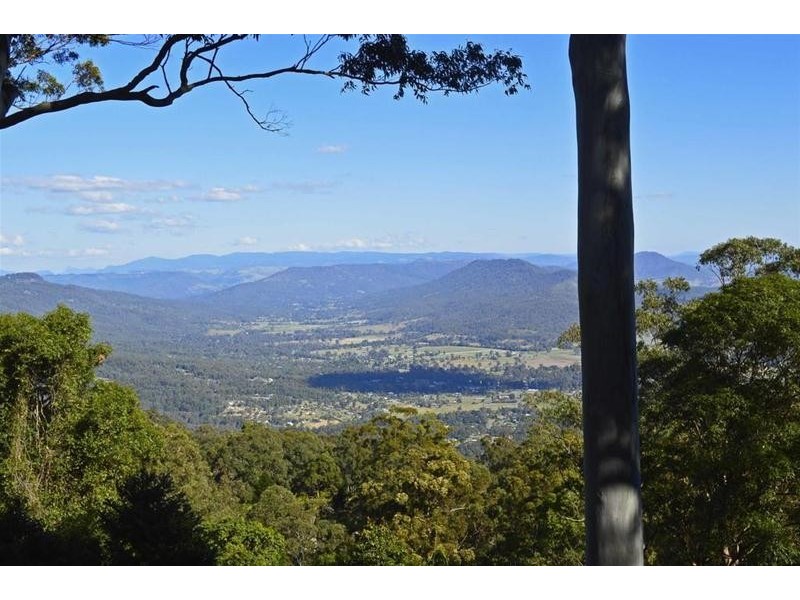 246 Beacon Road, Tamborine Mountain QLD 4272
