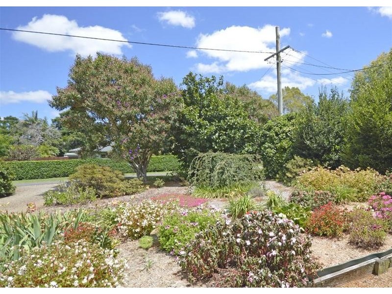 9 Corypha Court, Tamborine Mountain QLD 4272