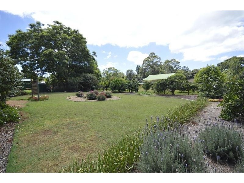 9 Corypha Court, Tamborine Mountain QLD 4272