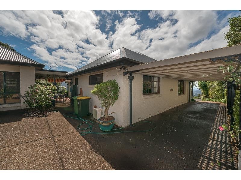 13 Paradise Drive, Tamborine Mountain QLD 4272