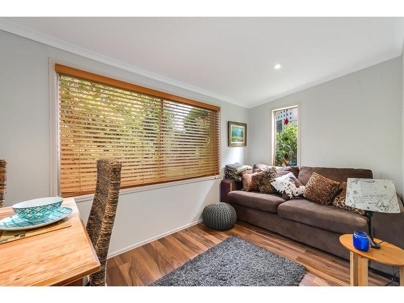 13 Paradise Drive, Tamborine Mountain QLD 4272