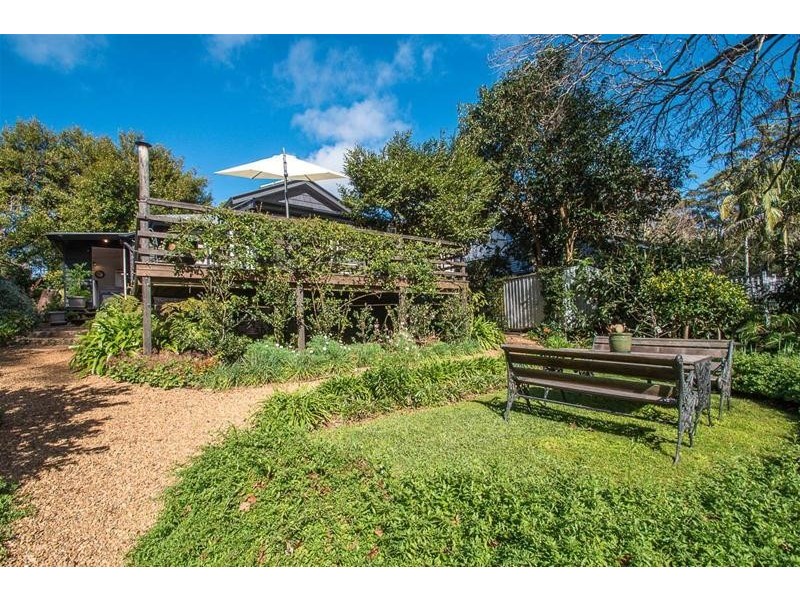 56 Wongawallan Road, Tamborine Mountain QLD 4272