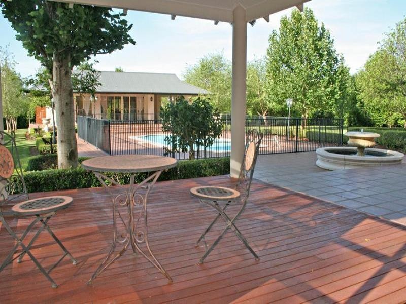 27 Normandie Court, Tamborine Mountain QLD 4272