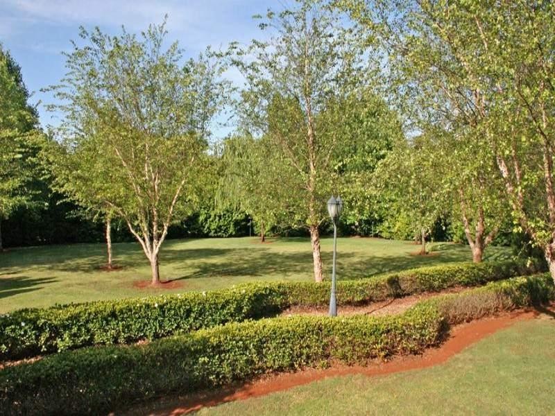 27 Normandie Court, Tamborine Mountain QLD 4272