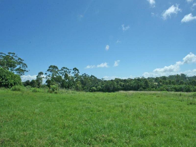 2 West Road, North Tamborine QLD 4272