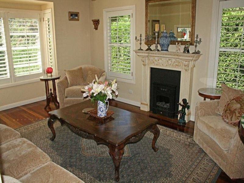 30 North Street, Tamborine Mountain QLD 4272