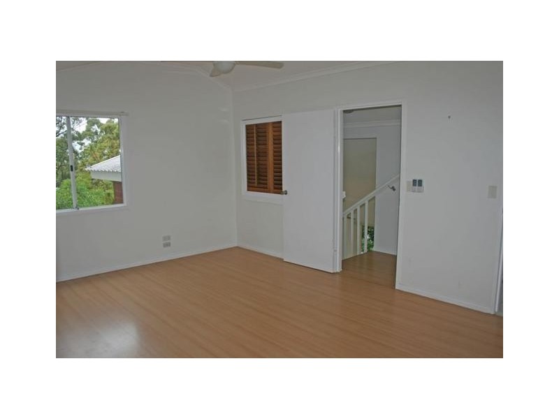 Eagle Heights QLD 4271