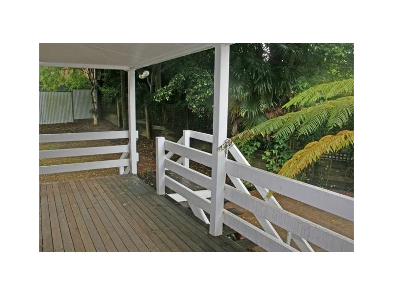 Eagle Heights QLD 4271