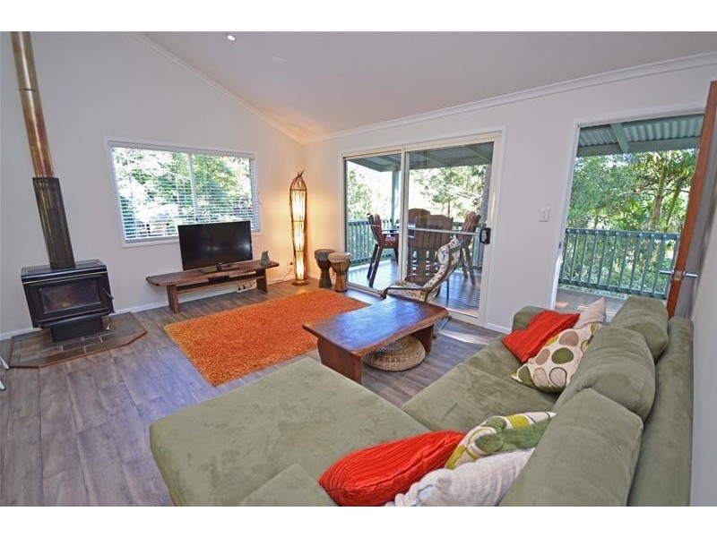 3 Kinabalu Drive, Tamborine Mountain QLD 4272