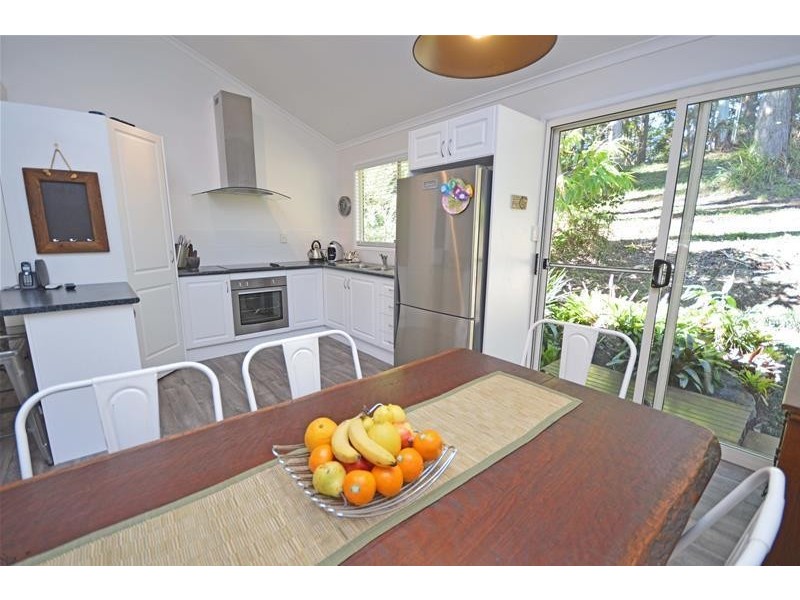 3 Kinabalu Drive, Tamborine Mountain QLD 4272