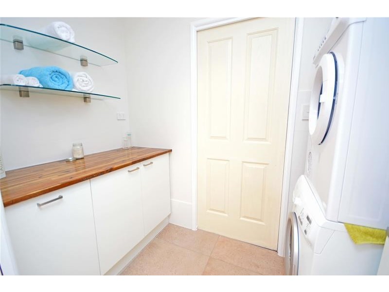 3 Kinabalu Drive, Tamborine Mountain QLD 4272