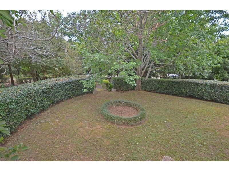 77 Freemont Drive, Tamborine Mountain QLD 4272