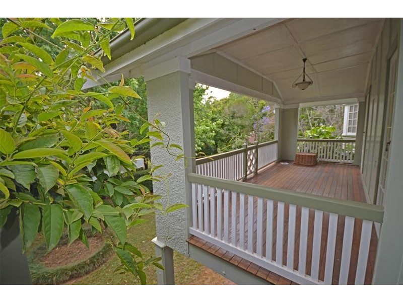 77 Freemont Drive, Tamborine Mountain QLD 4272