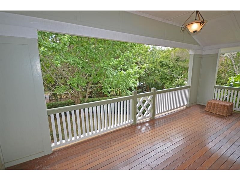 77 Freemont Drive, Tamborine Mountain QLD 4272
