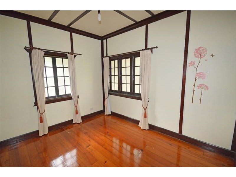 77 Freemont Drive, Tamborine Mountain QLD 4272