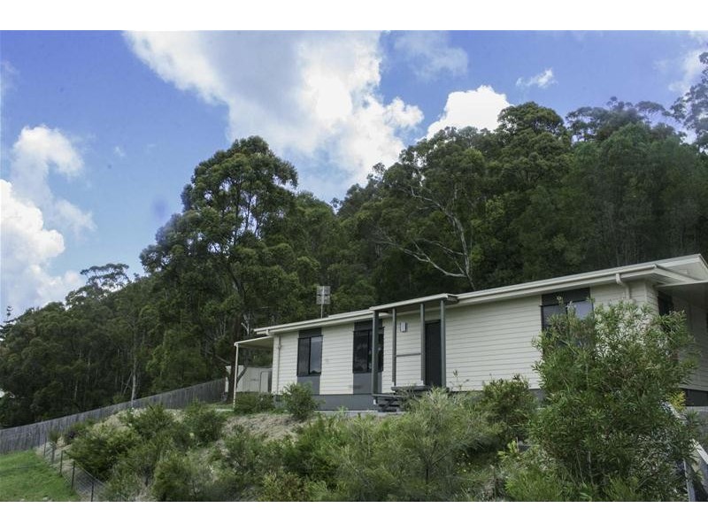 8 Bali Court, Tamborine Mountain QLD 4272