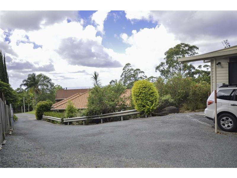 8 Bali Court, Tamborine Mountain QLD 4272