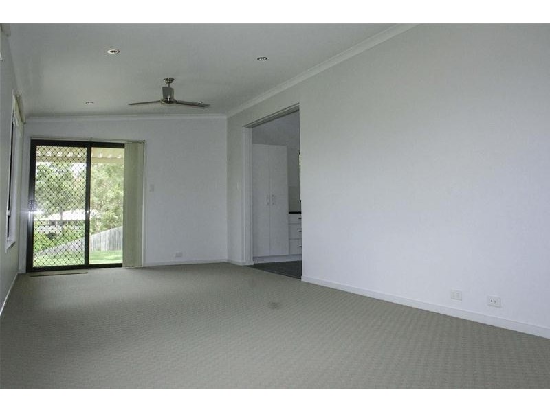 8 Bali Court, Tamborine Mountain QLD 4272