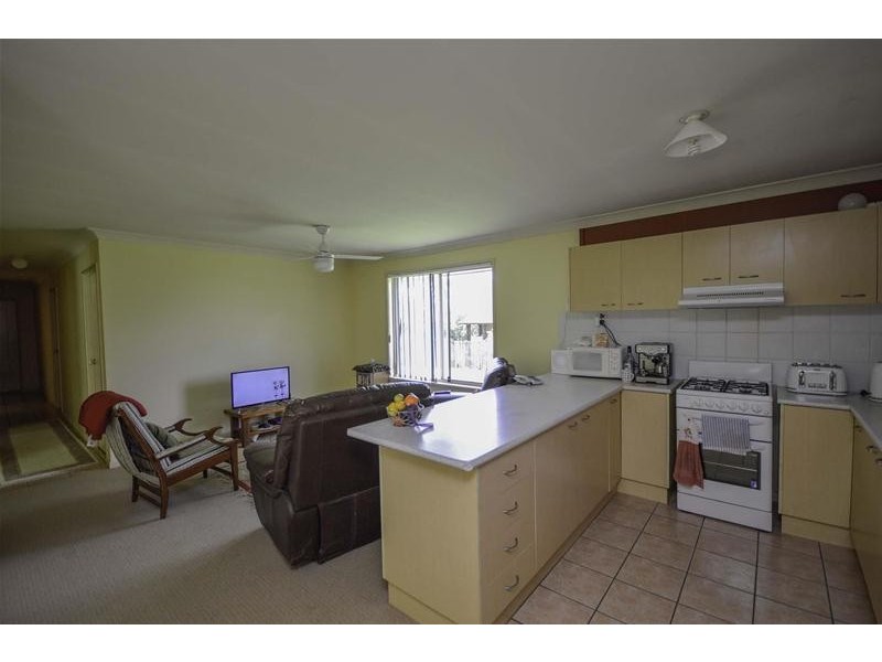 8 Bali Court, Tamborine Mountain QLD 4272