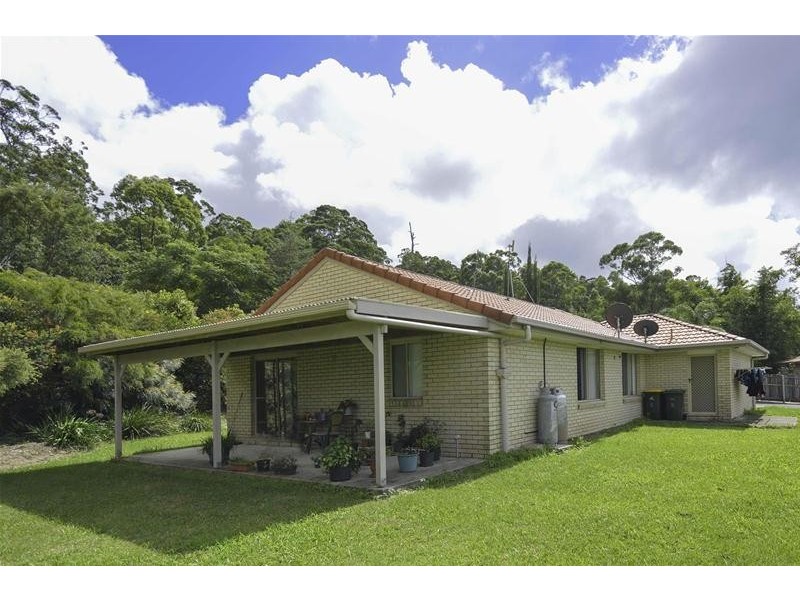 8 Bali Court, Tamborine Mountain QLD 4272