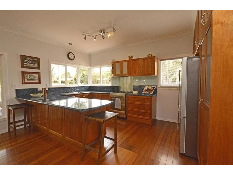 37 Licuala Drive, Tamborine Mountain QLD 4272