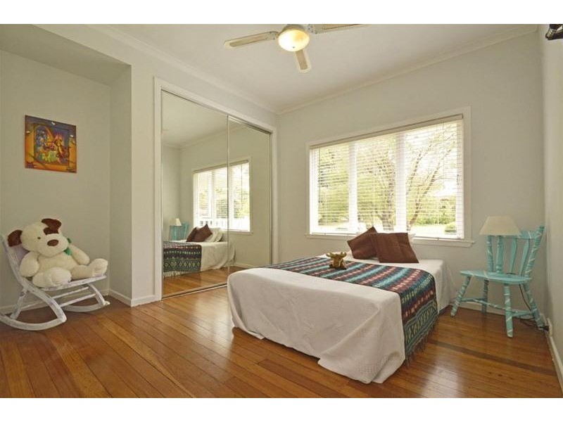 37 Licuala Drive, Tamborine Mountain QLD 4272