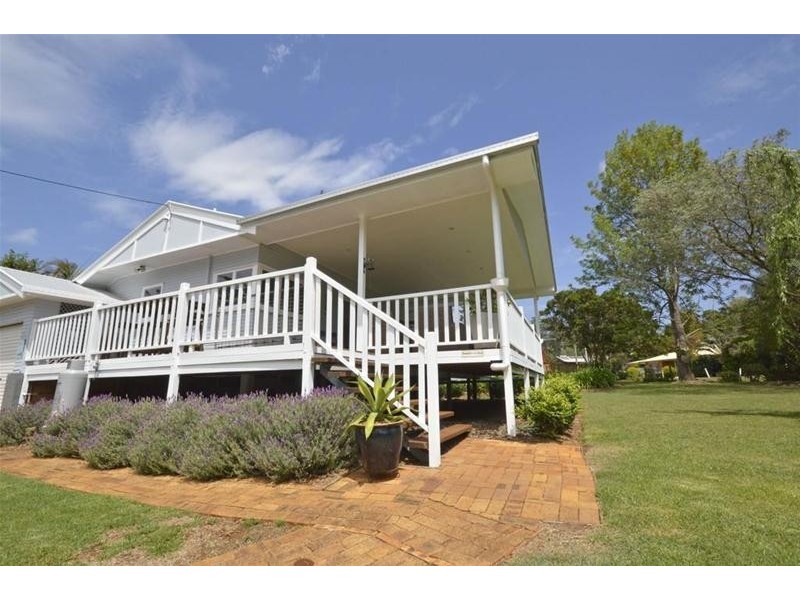 37 Licuala Drive, Tamborine Mountain QLD 4272