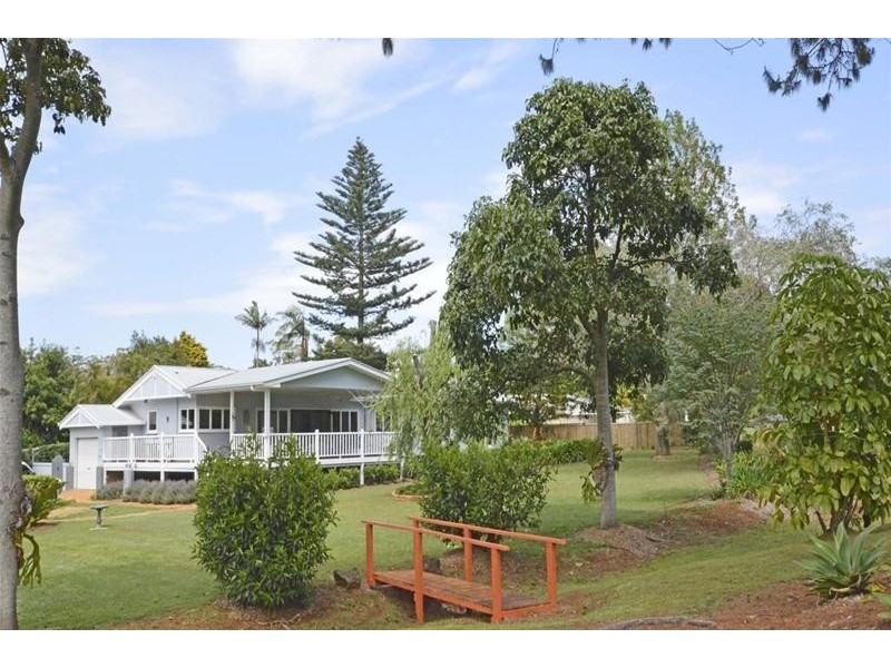 37 Licuala Drive, Tamborine Mountain QLD 4272