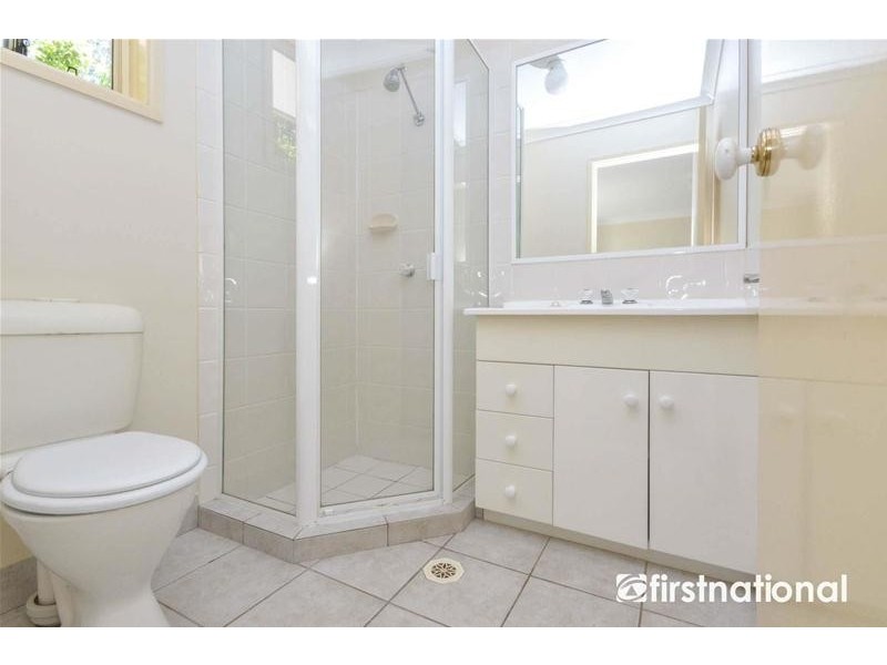 8 Kalmia Court, Tamborine Mountain QLD 4272