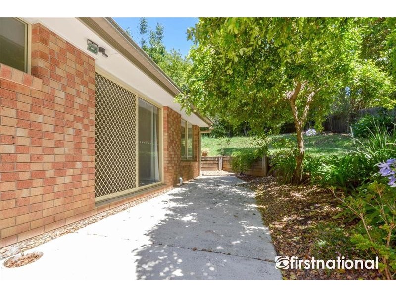 8 Kalmia Court, Tamborine Mountain QLD 4272