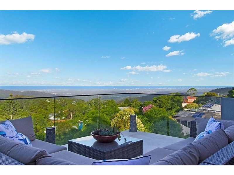 10 Paradise Drive, Tamborine Mountain QLD 4272