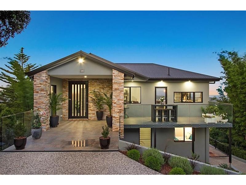 10 Paradise Drive, Tamborine Mountain QLD 4272