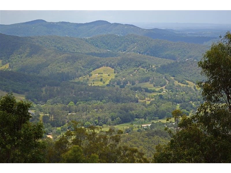 4 Romana Court, Tamborine Mountain QLD 4272